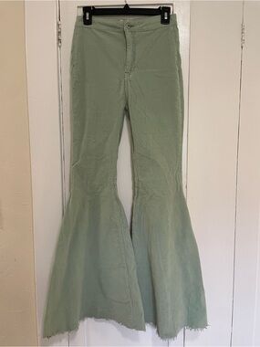 Free People women’s  Sage Green Flared Cord Pants size 27